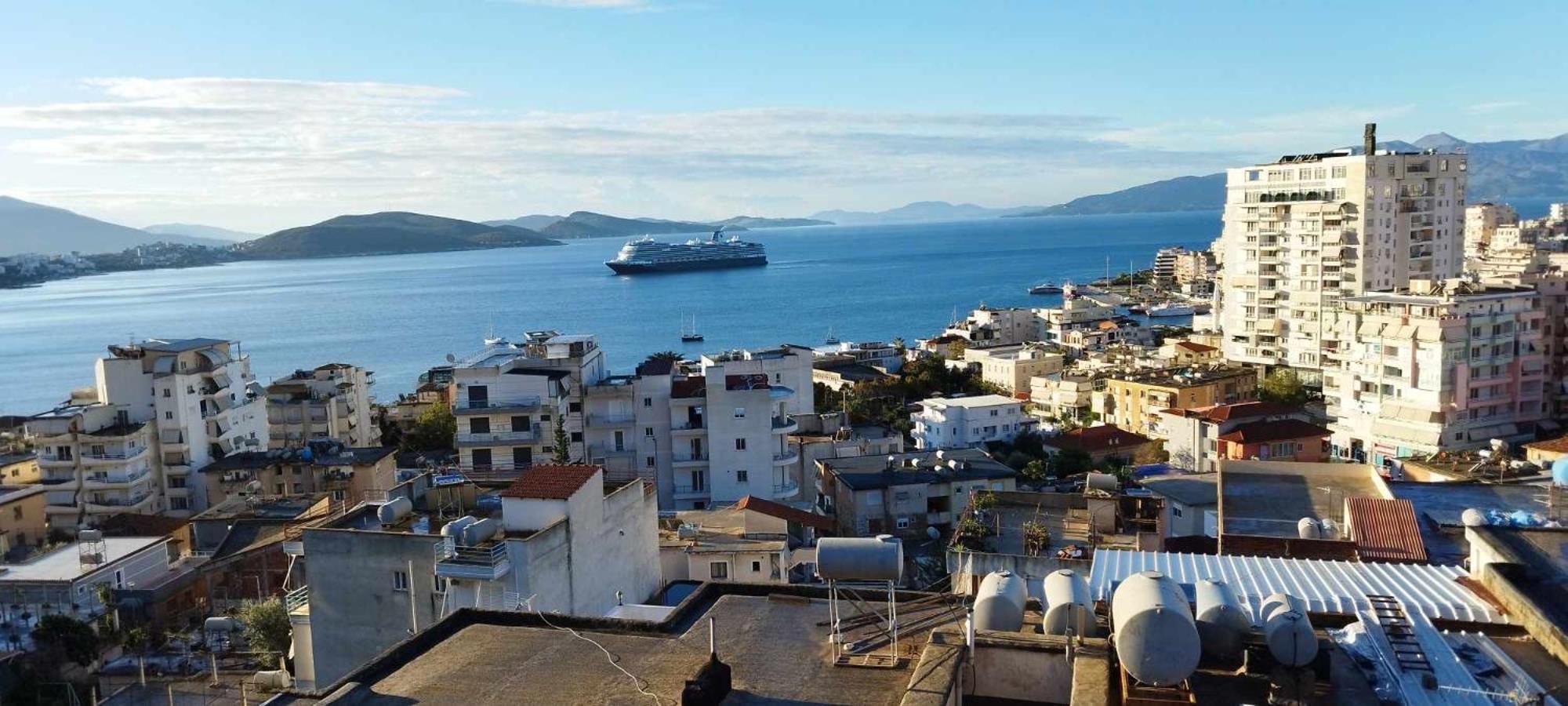 Elena * Sarandë